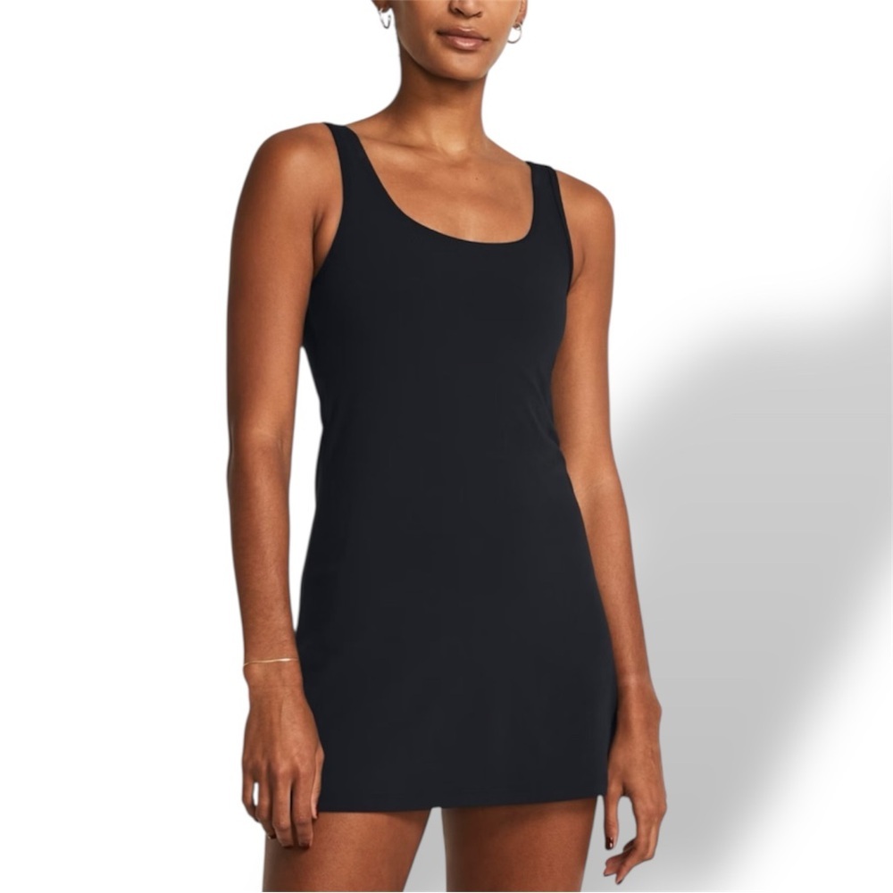 Under Armour Women’s Motion Dress Medium Black